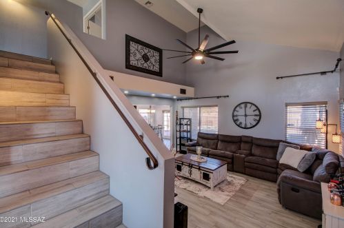 9093 Ironbark St, Tucson, AZ 85747-5312