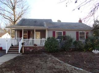 99 Star St, Iselin, NJ 08830-1871