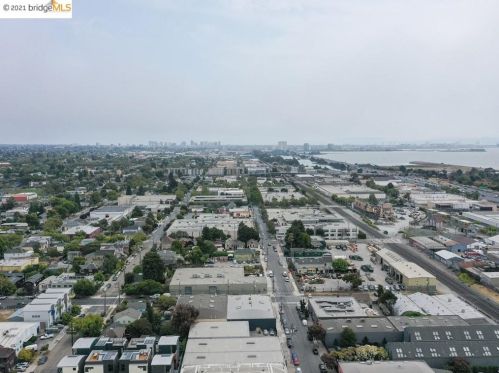 1450 4th St, Berkeley CA 94710-1328 exterior