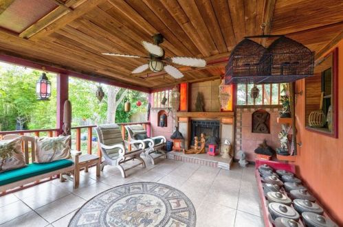 12422 Deer Trak, Austin TX 78727-5746 exterior