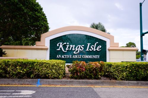 592 Cortina Ln, Fort Pierce FL 34986-1742 exterior