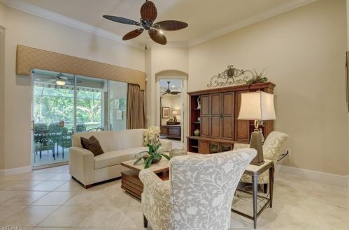 8230 Valiant Dr, Naples FL 34104-6676 exterior