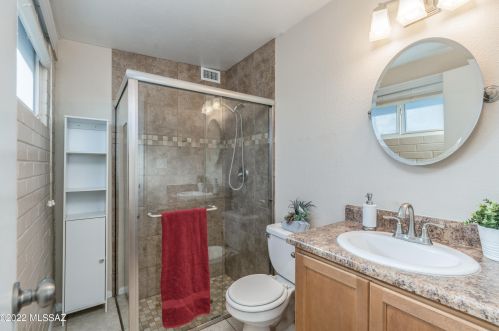 8217 Beverly St, Tucson AZ 85710-5931 exterior