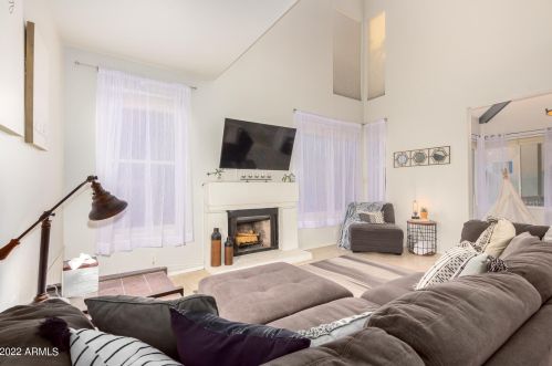 16028 3rd Ave, Phoenix AZ 85023-6282 exterior