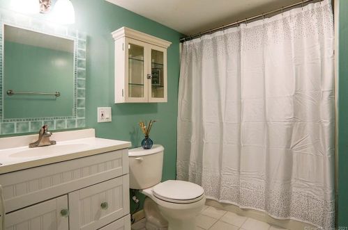 1 Colonial Pl, Norwalk CT 06851-5005 exterior