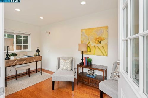 4075 Nulty Dr, Concord CA 94521-1810 exterior