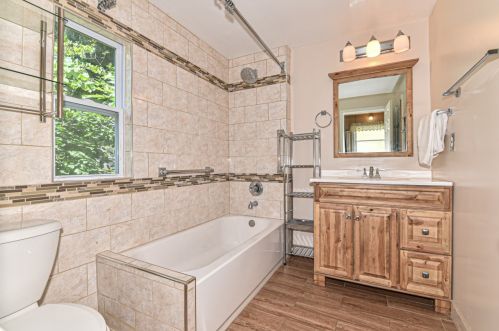 1109 18 St, Milwaukee WI 53233-1131 exterior