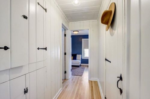 4237 Burrell St, Milwaukee WI  53207-5003 exterior