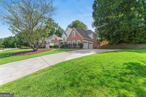 4810 Highland Lake Dr, Atlanta, GA 30349-3913