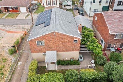 1819 Cecil St, Pittsburgh, PA 15215-2705