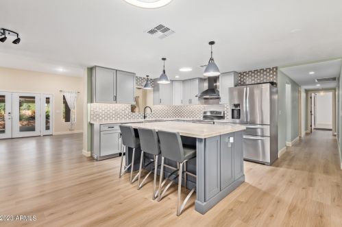 16402 40 Pl, Phoenix AZ 85050-8973 exterior