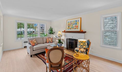 5110 Shoreland Ave, Milwaukee WI  53217-5541 exterior