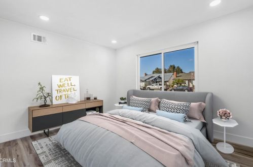 1540 Joliet Pl, Oxnard CA  93030-3140 exterior