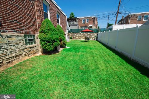 8218 Colfax St, Philadelphia PA 19136-1904 exterior