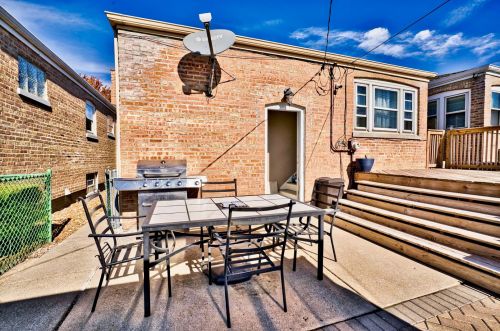 5819 55 St, Chicago IL 60632-4722 exterior