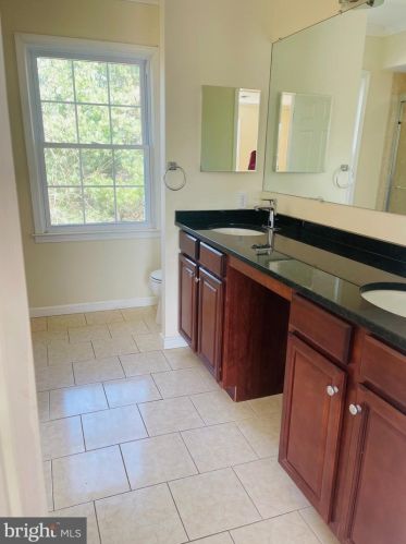 438 Northwest Dr, Silver Spring MD 20901-1435 exterior