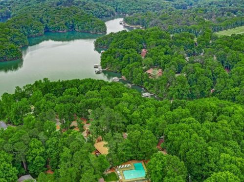 5545 Hidden Harbor Trl, Gainesville GA 30504-8186 exterior