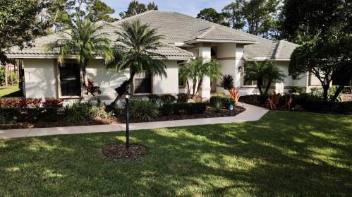 8055 Plantation Lakes Dr, Fort Pierce, FL 34986-3014