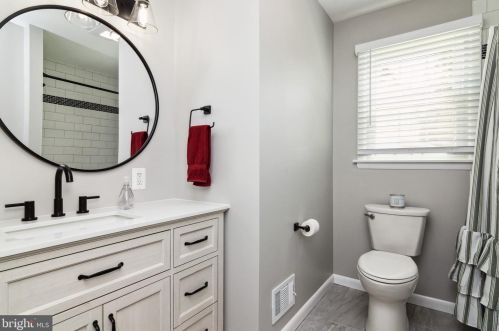 4020 Arjay Cir, Ellicott MD 21042-5635 exterior