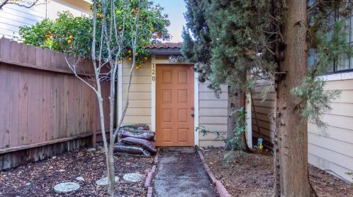 120 Seergreen Way, Folsom CA  95630-5527 exterior