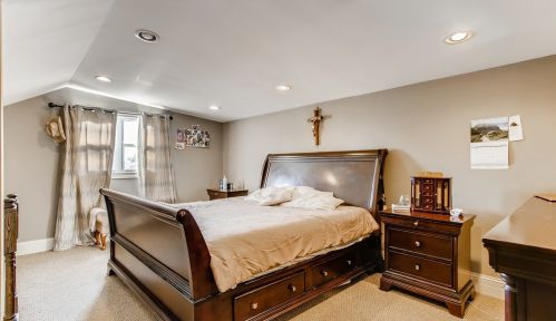 6046 Menard Ave, Chicago IL  60646-3919 exterior