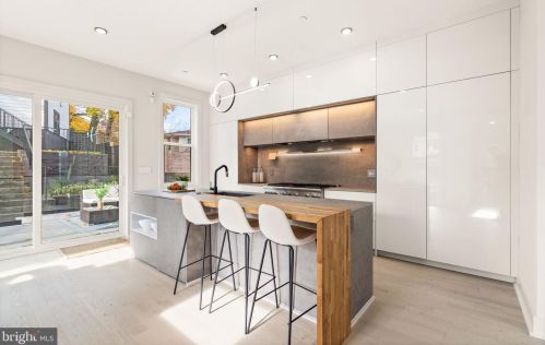 5416 Nevada Ave, Washington DC  20015-1728 exterior