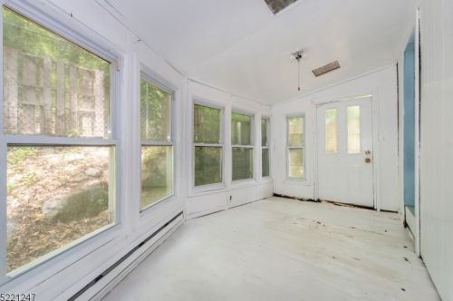 35 Shawnee Trl, Wharton NJ 07885-2927 exterior