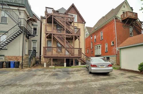 217 End Ave, Pittsburgh PA 15221-2727 exterior