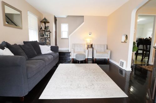 114 Bellanca Ave, Pittsburgh, PA 15227-2406