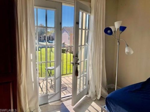 2550 Alafaya Trl, Orlando FL  12107-3607 exterior