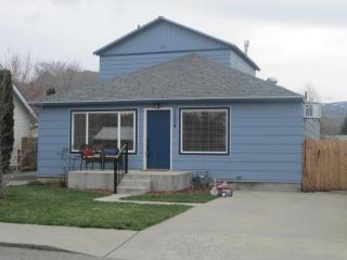 1004 Cascade St, Wenatchee WA  98801-3629 exterior