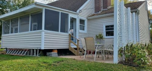 23 Marwood Dr, Poughkeepsie NY exterior