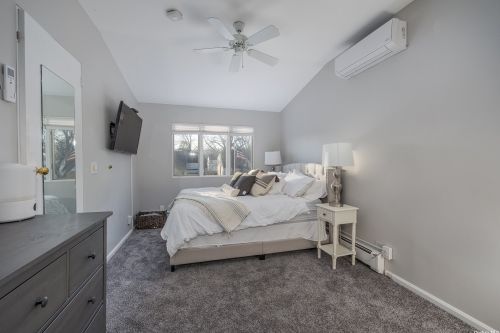 51 Fordham St, Valley Stream NY 11581-3223 exterior