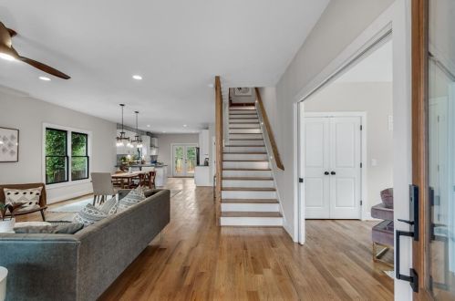 1655 Braeburn Dr, Atlanta GA 30316-2223 exterior