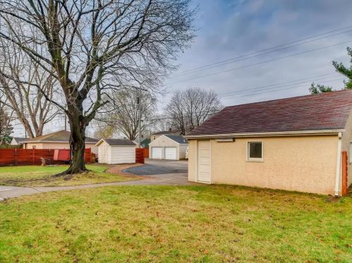 636 5 Ave, South Saint Paul MN 55075-2828 exterior