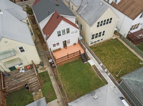 2230 Kenneth Ave, Chicago IL 60652-3531 exterior