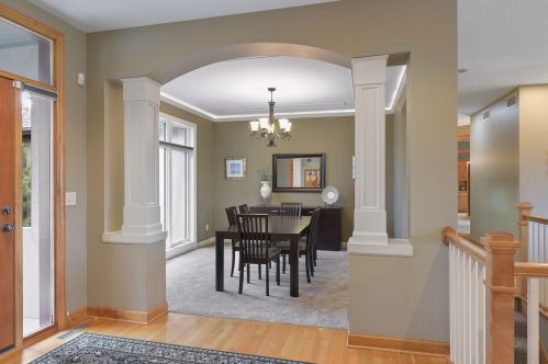 1676 Isabella Pkwy, Chaska MN 55318-3214 exterior