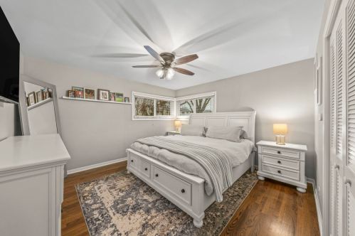 766 Parkside Ave, Elmhurst IL  60126-4811 exterior