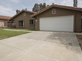 720 Morro Rd, Fallbrook, CA 92028-3427