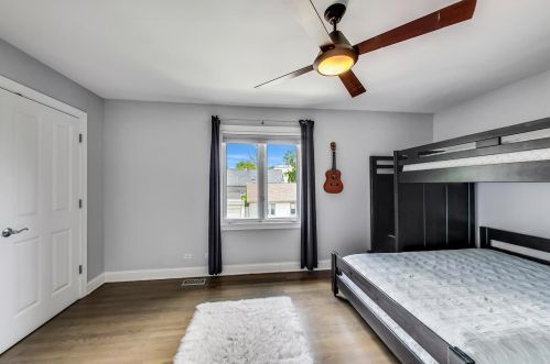 2047 Honore St, Chicago IL  60614-3910 exterior