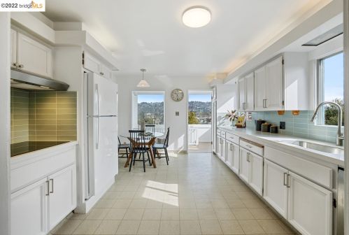 739 Cerrito, Berkeley CA 94706-1521 exterior