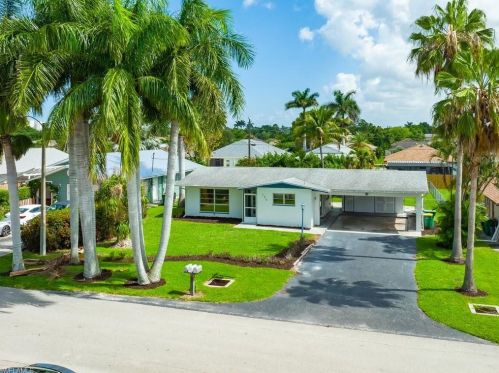 755 104th Ave, Naples, FL 34108-3230