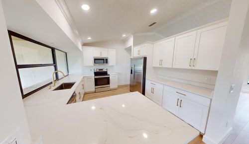 384 Kestor Dr, Fort Pierce FL  34953-5515 exterior