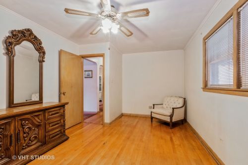 10423 Rhodes Ave, Chicago IL 60628-2940 exterior