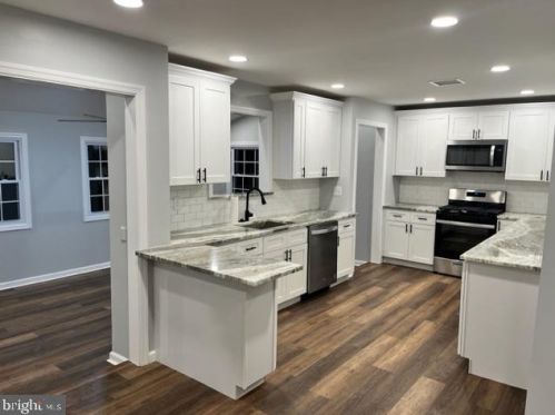 400 Holly Ave, Camden, NJ 08107-1100