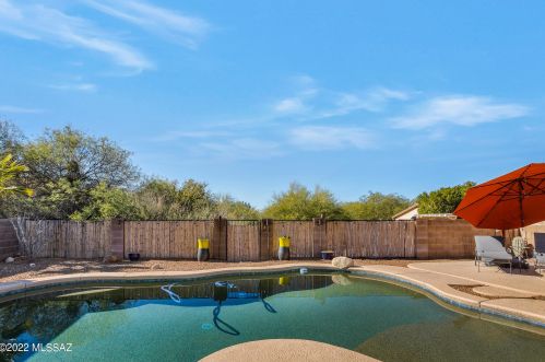 11251 Flt Granite Dr, Tucson AZ 85737-4614 exterior