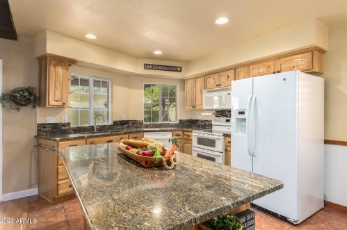 16450 47 Pl, Phoenix AZ 85018-2905 exterior