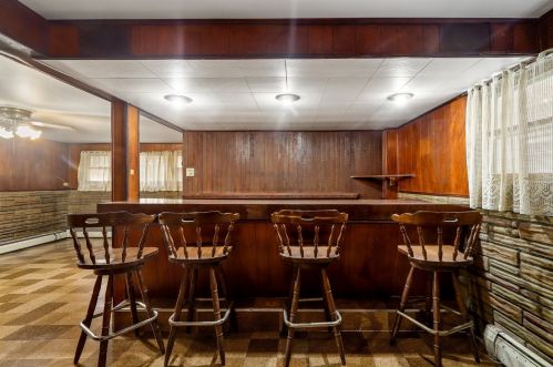 5655 Kenneth Ave, Chicago IL 60646-5907 exterior