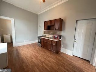 1422 Diamond St, Philadelphia PA 19122-1721 exterior