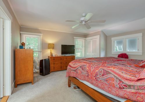 28 Westbourne Rd, Concord NH 03301-2916 exterior